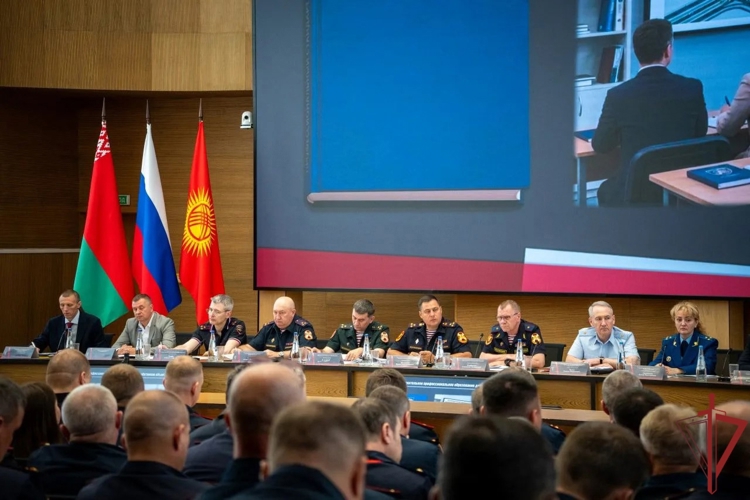 Начальник управления вневедомственной охраны Росгвардии по Ямало-Ненецкому автономному округу принял участие во Всероссийском совещании-семинаре в Нижнем Новгороде